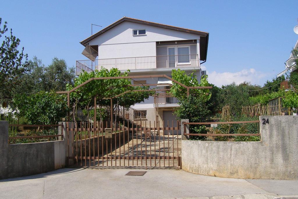 Apartment Vallelunga พูลา ห้อง รูปภาพ